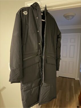 Arena Team Parka Solid - Black NWOT